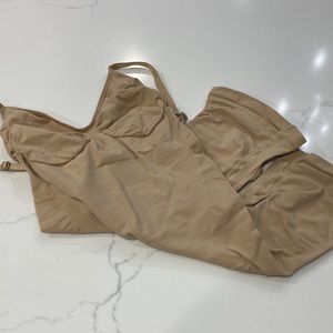 NWOT SKIMS Sculpting Seamless Mid-Thigh Bodysuit in Clay